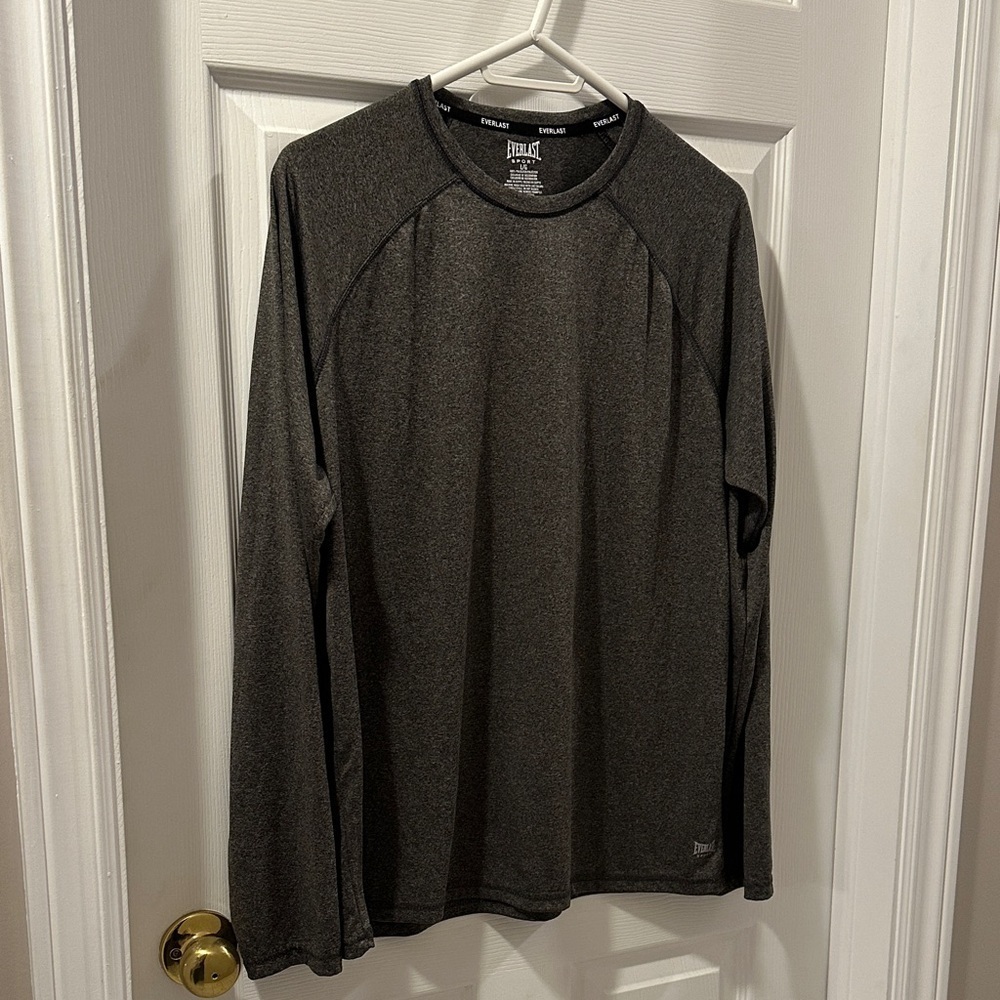 EVERLAST Minimalist Men's Charcoal Long Sleeve Tee Sz L